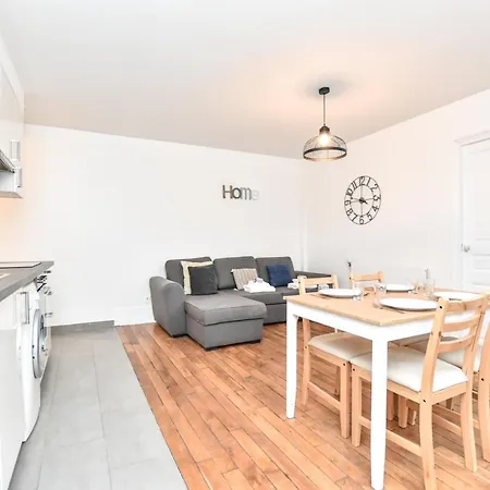 Cmg Menilmontant Apartment